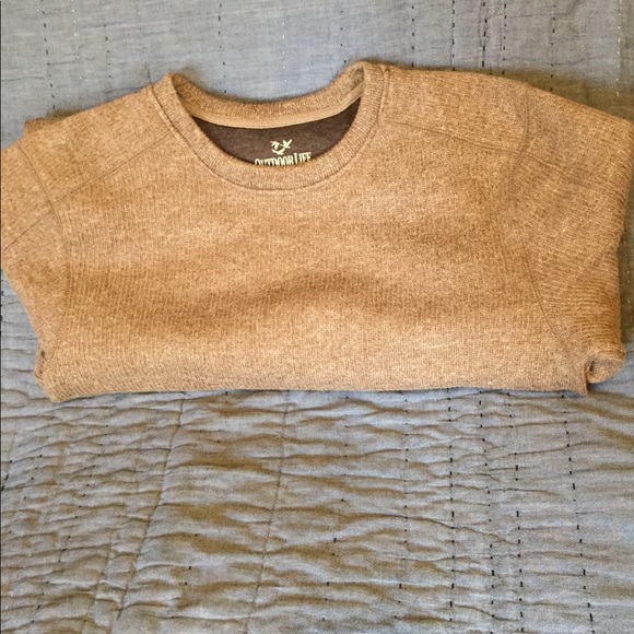 NWOT Nice warm Outdoor Life sweater - Picture 1 of 4